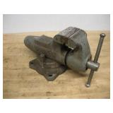 WILTON 450 BENCH VISE W/ 4 1/2IN JAW