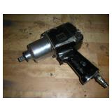 INGERSOL RAND 1/2IN DRIVE PNEUMATIC IMPACT GUN