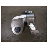 1 1/2 IN DRIVE HYDRAULIC NUT RUNNER