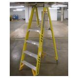 WERNER 6FT FIBERGLASS STEP LADDER