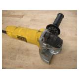 DEWALT 4 1/2IN ANGLE GRINDER