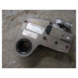 ENERPAC 2 1/4 IN  HYDRAULIC NUT RUNNER