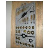 TAP & DIE SET 1/4 - 1IN