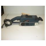 BOSCH MODEL 3270 D (2 1/2 IN) BELT SANDER