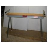 MILWAUKEE 4FT FOLDING TOOL STAND