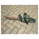 B&D 16IN ELECTRIC HENGE TRIMMER