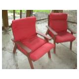 (2) WOODEN PATIO CHAIR W/ CUSHIONS