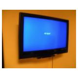 32IN VIZIO FLAT SCREEN TV
