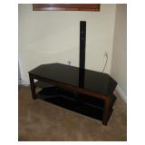 GLASS TOP ENTERTAINMENT STAND W/ TV MOUNT