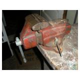 CRAFTSMAN BENCH VISE 3 1/2IN JAW 10IN LONG
