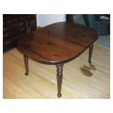 KLING 5FT PINE DINING ROOM TABLE W/ 3 12IN LEAFS