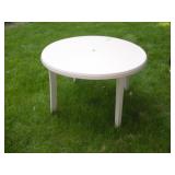 PLASTIC PATIO TABLE 46X29
