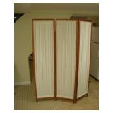 TRI FOLD ROOM DIVIDER 4FTX6FT