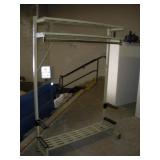 METAL UNIFORM RACK 49X13X70