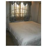 KING SIZE METAL BED FRAME WITH HEADBORD