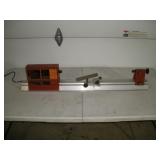 EDISON WOOD LATHE 115V W/ BUILT IN TOOL REST - -