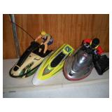 RC BOATS (1) REMOTE NO BATTERIES OR CHARGERS