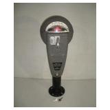 PARKING METER W/ METAL BASE & KEYS