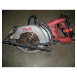MILWAUKEE 7 1/4 WORM DRIVE CIRCULAR SAW