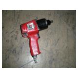 UNIVERSAL TOOL 1/2 IN DRIVE PNEUMATIC IMPACT GUN