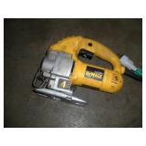 DEWALT SCROLL SAW W/ KEYLESS CHUCK