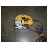 DEWALT SCROLL SAW W/ KEYLESS CHUCK