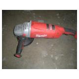 MILWAUKEE 6 IN ANGLE GRINDER --