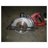 MILWAUKEE 7 1/4 IN WORM DRIVE CIRCULAR SAW
