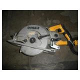 DEWALT 7 1/4 IN WORM DRIVE CIRCULAR SAW