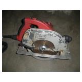 MILWAUKEE 7 1/4 IN CIRCULAR SAW