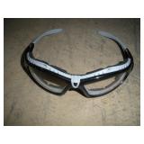 (16 PAIR) BOUTON ANTI-FOG SAEFTY GLASSES --