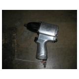 UNIVERSAL TOOL 1/2 IN DRIVE PNEUMATIC IMPACT GUN
