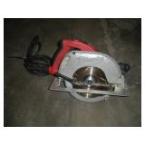 MILWAUKEE 7 1/4 IN CIRCULAR SAW