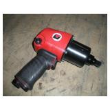 UNIVERSAL TOOL 1/2 IN DRIVE PNEUMATIC IMPACT GUN