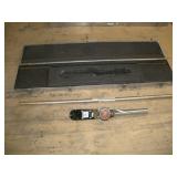 SNAP-ON 1 IN DRIVE TORQUE WRENCH  2000 FTLB