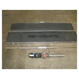 SNAP-ON 1 IN DRIVE TORQUE WRENCH  2000 FTLB