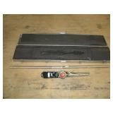 SNAP-ON 1 IN DRIVE TORQUE WRENCH  2000 FTLB
