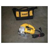 DEWALT SCROLL SAW W/ KEYLESS CHUCK