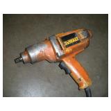 DEWALT 1/2 IN DRIVE IMPACT GUN
