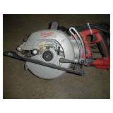 MILWAUKEE 7 1/4 IN WORM DRIVE CIRCULAR SAW