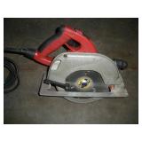 MILWAUKEE 7 1/4 IN CIRCULAR SAW