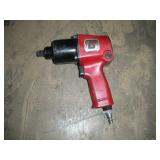 UNIVERSAL TOOL 1/2 IN DRIVE PNEUMATIC IMPACT GUN
