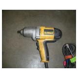DEWALT 1/2 IN DRIVE IMPACT GUN