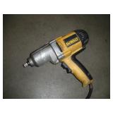 DEWALT 1/2 IN DRIVE IMPACT GUN