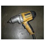 DEWALT 1/2 IN DRIVE IMPACT GUN