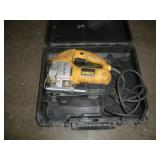 DEWALT SCROLL SAW W/ KEYLESS CHUCK