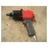UNIVERSAL TOOL 1/2 IN DRIVE PNEUMATIC IMPACT GUN