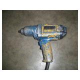 DEWALT 1/2 IN DRIVE IMPACT GUN