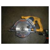 DEWALT 7 1/4 IN WOWRM DRIVE CIRCULAR SAW