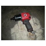 UNIVERSAL TOOL 1/2 IN DRIVE PNEUMATIC IMPACT GUN